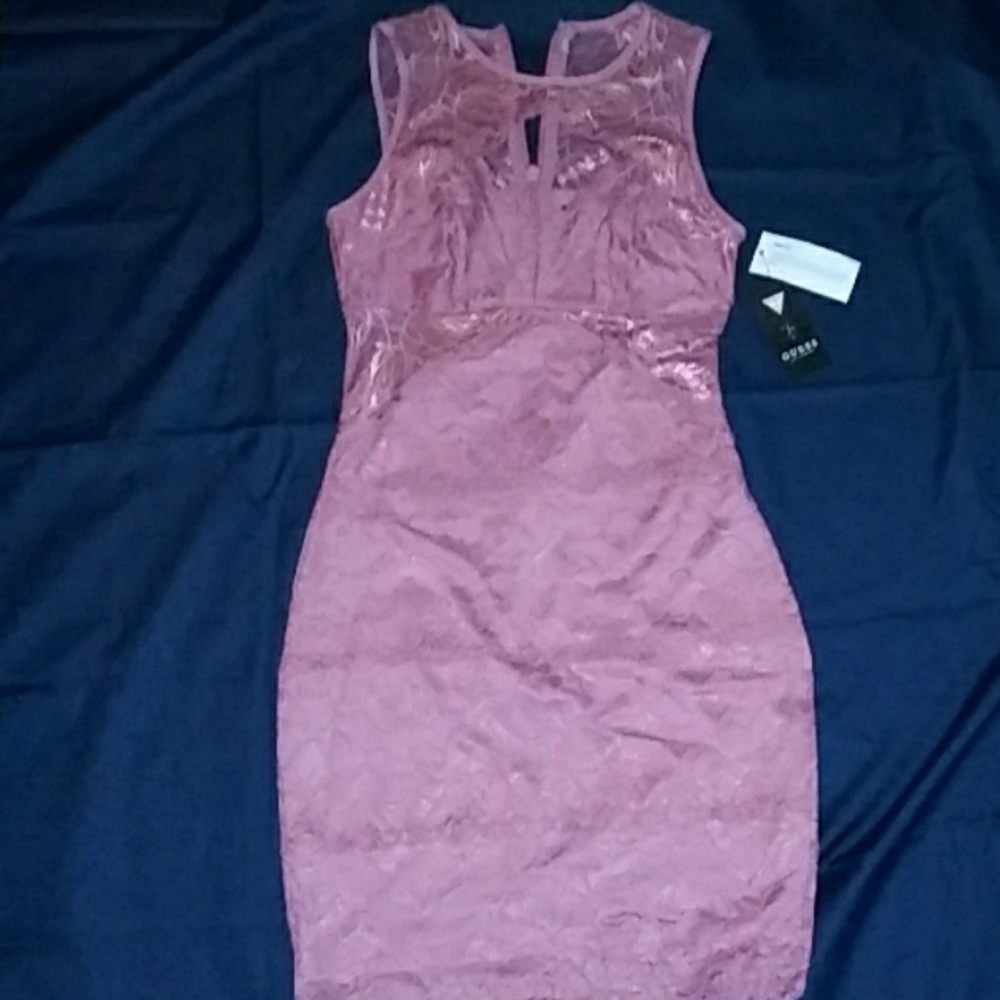 Guess - Picture 3 of 6